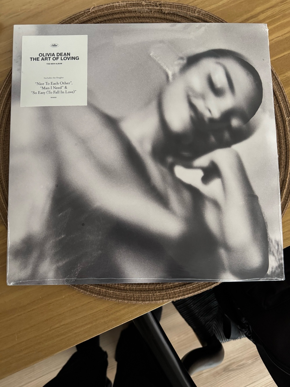 OLIVIA DEAN ART OF LOVING VINYL